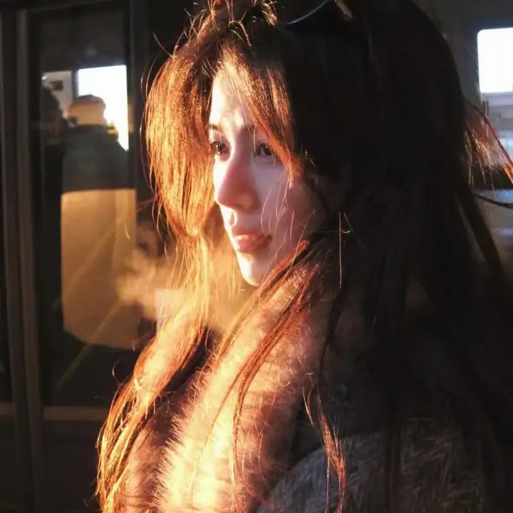 闪婚后我成了大佬的掌中之物